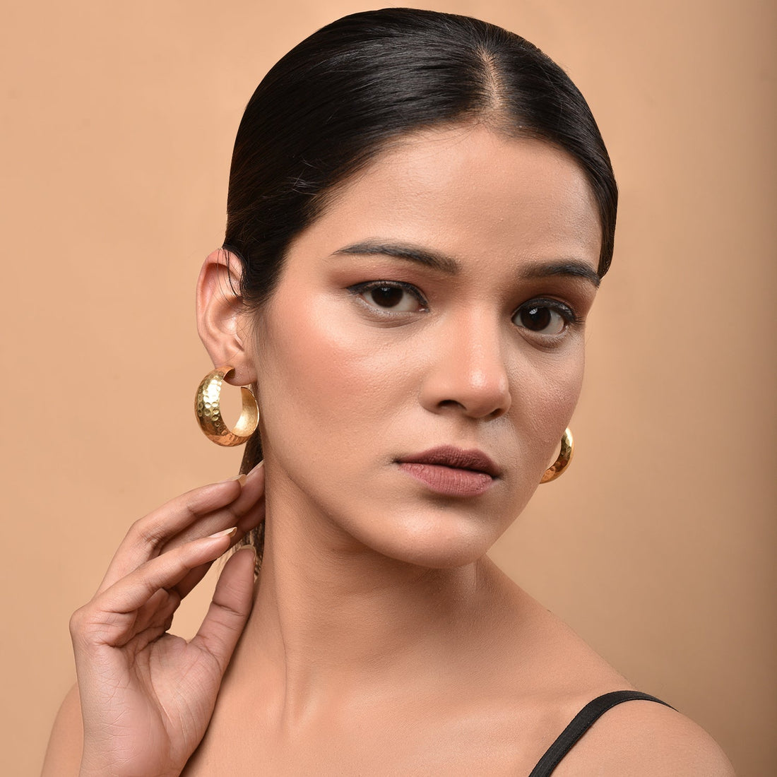 Chic Bold Gold Hoop Earrings