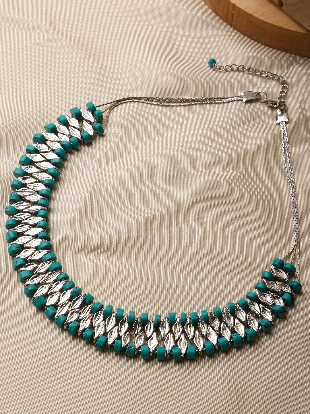 Silver Turquoise Tyre Necklace