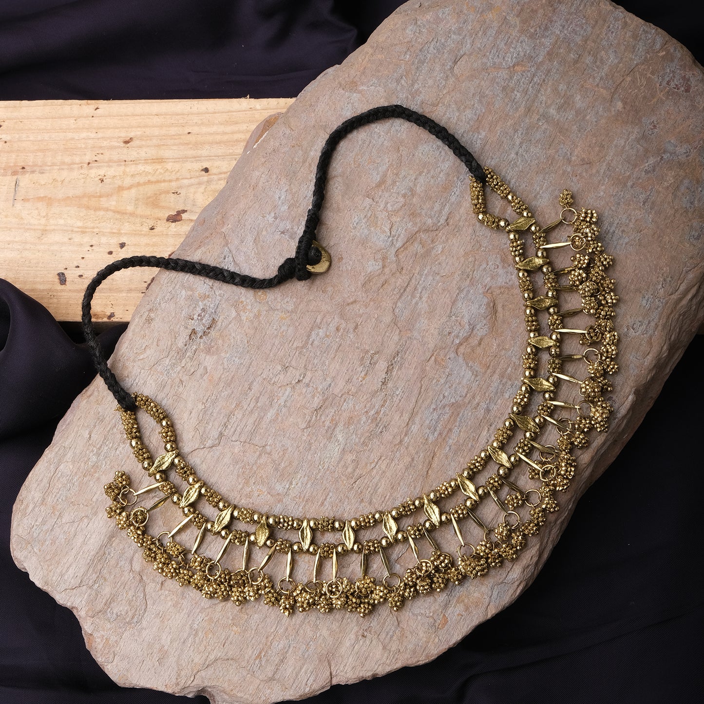 Mixed Beads Fusion Thread Necklace