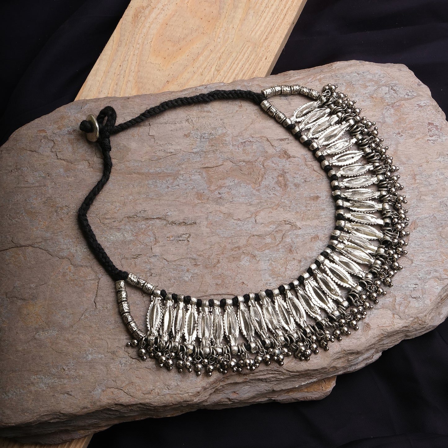 Antique Silver Metallic Hanging Choker Necklace