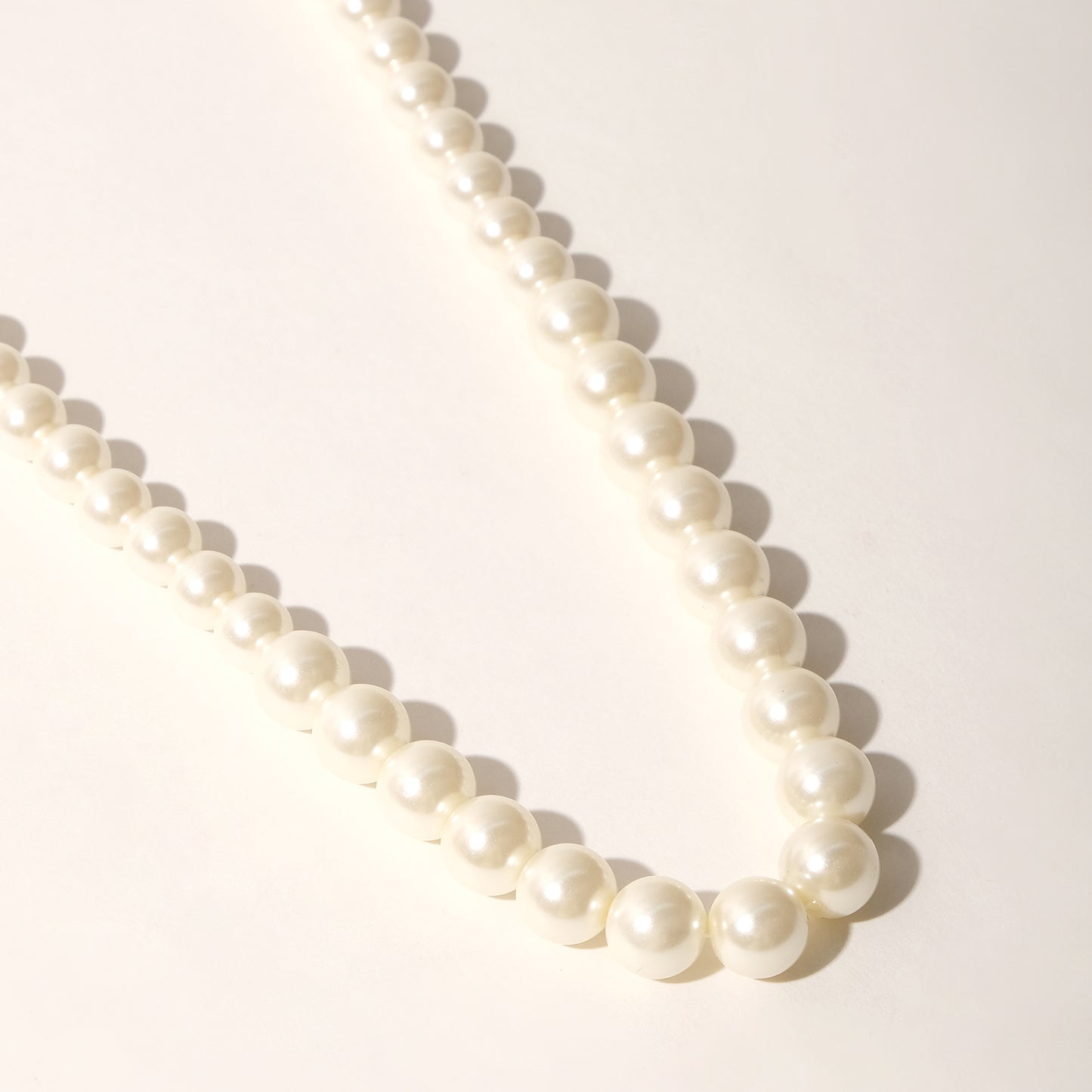 White Sea Shell Pearl Necklace