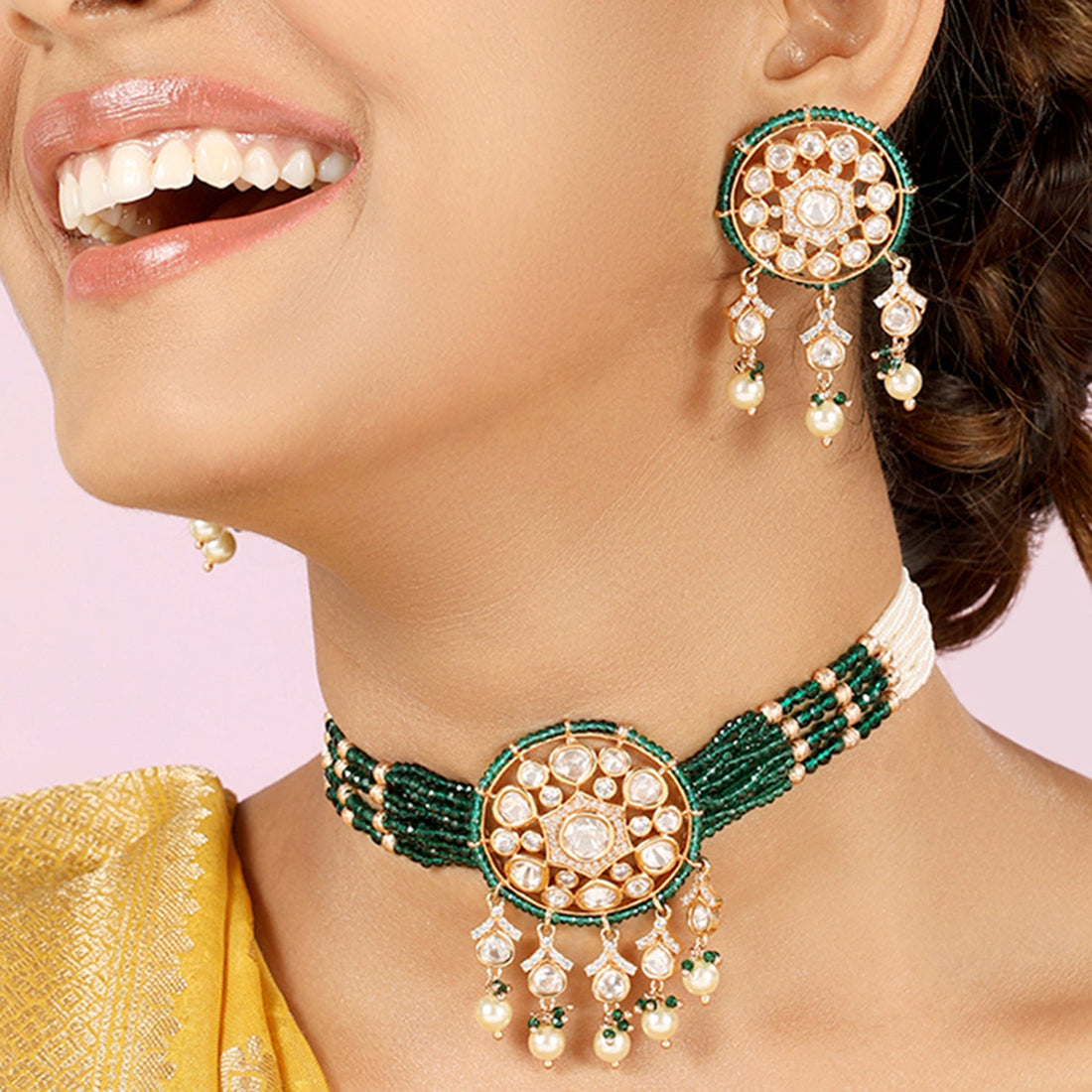 Emerald Green Choker Necklace With Earrings