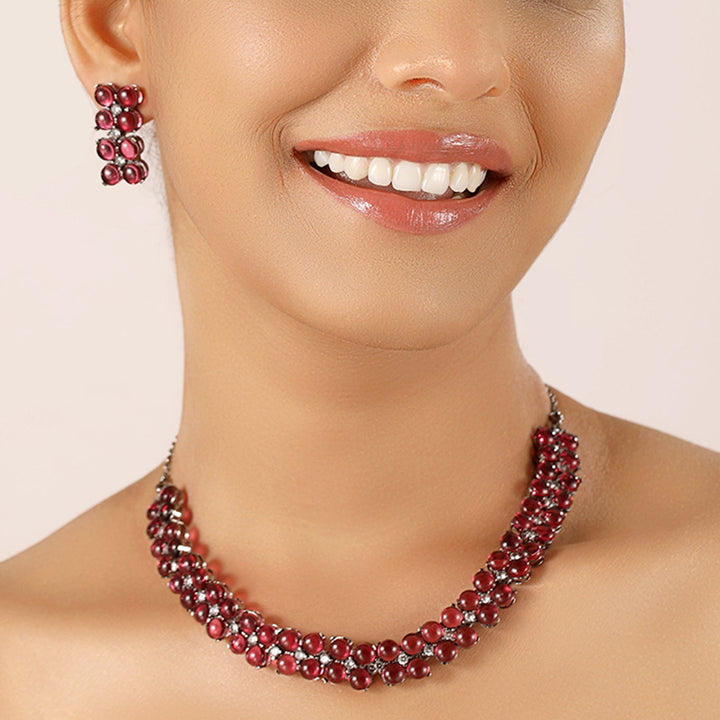 Ruby Black Metal Necklace with Earrings