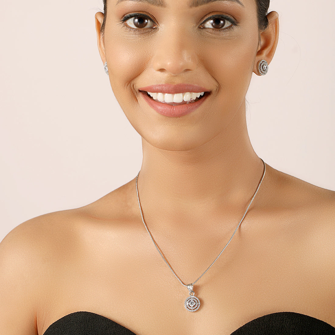 Sparkling Circle Pendant Set with Earrings