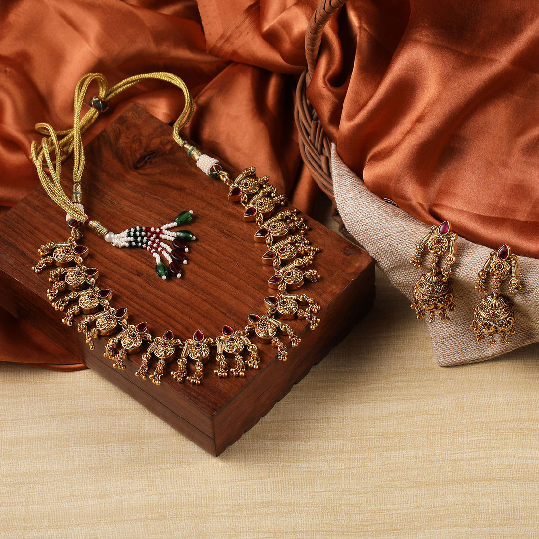 Vintage India Royal Ruby Necklace with Earrings